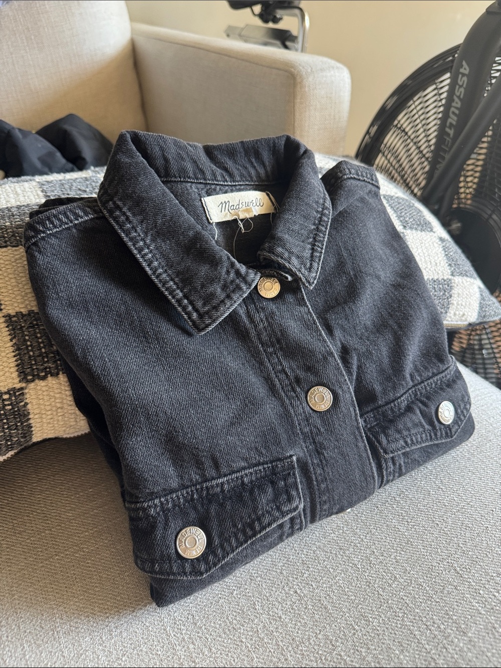Madewell Black Cotton Denim Shirt Jacket in Rossling Wash